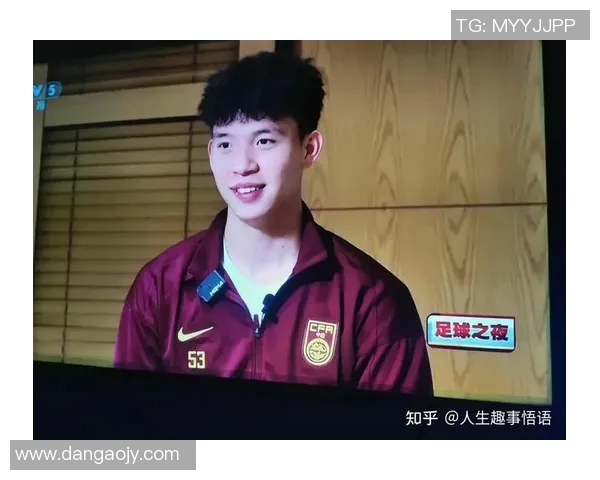 扣鼻子的足球明星揭秘他背后的趣事与职业生涯的精彩瞬间